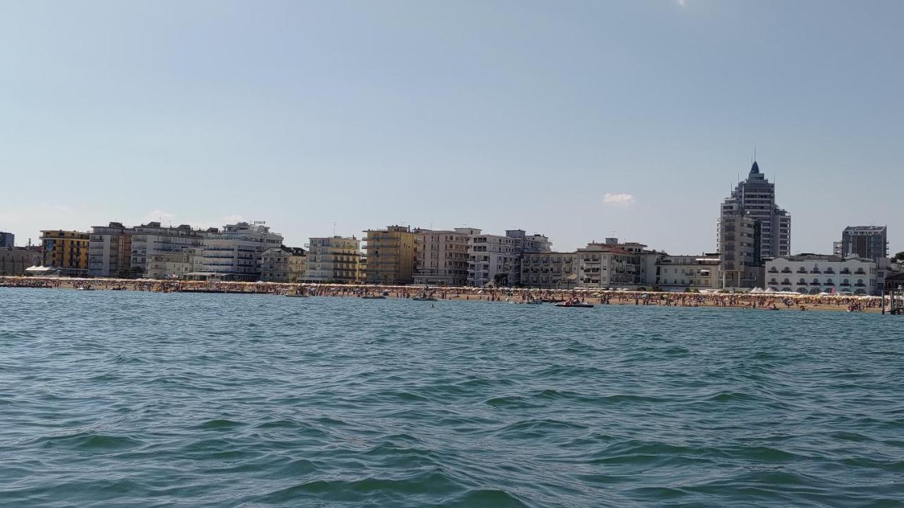 Fronte Mare-Residence Union 9 Лидо-ди-Езоло Экстерьер фото